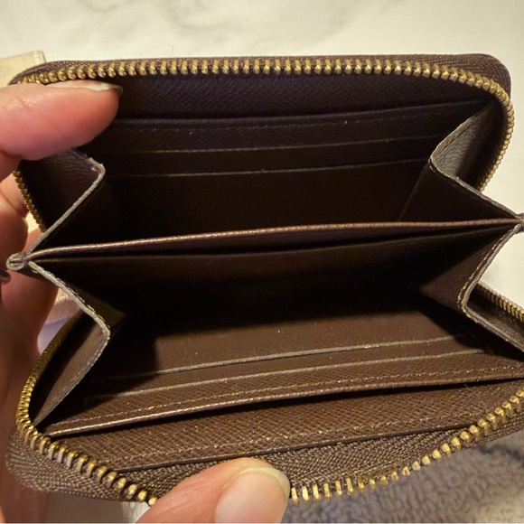 Louis Vuitton Damier Ebene Zippy Coin Purse - Picture 11 of 12
